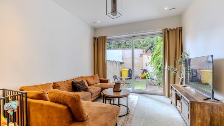 EFSE5042-HDR copy.jpg