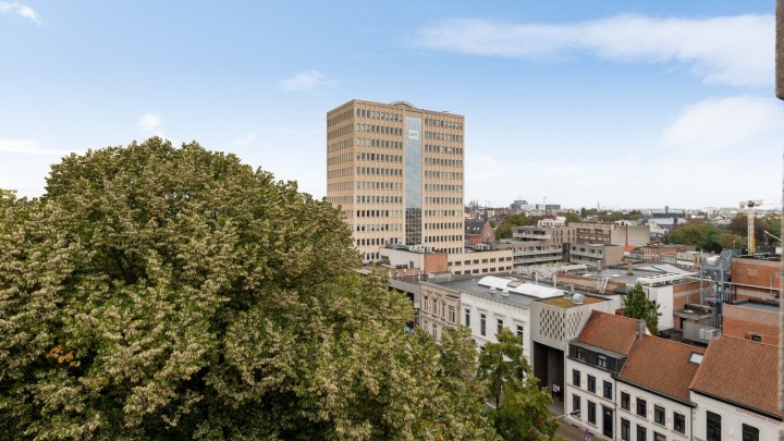 VB Prins Albertlei 3 bus 9 Berchem-15.jpg