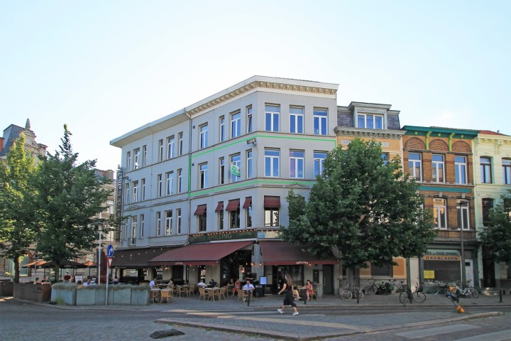 IMG_2301.jpg3.jpgb.jpg